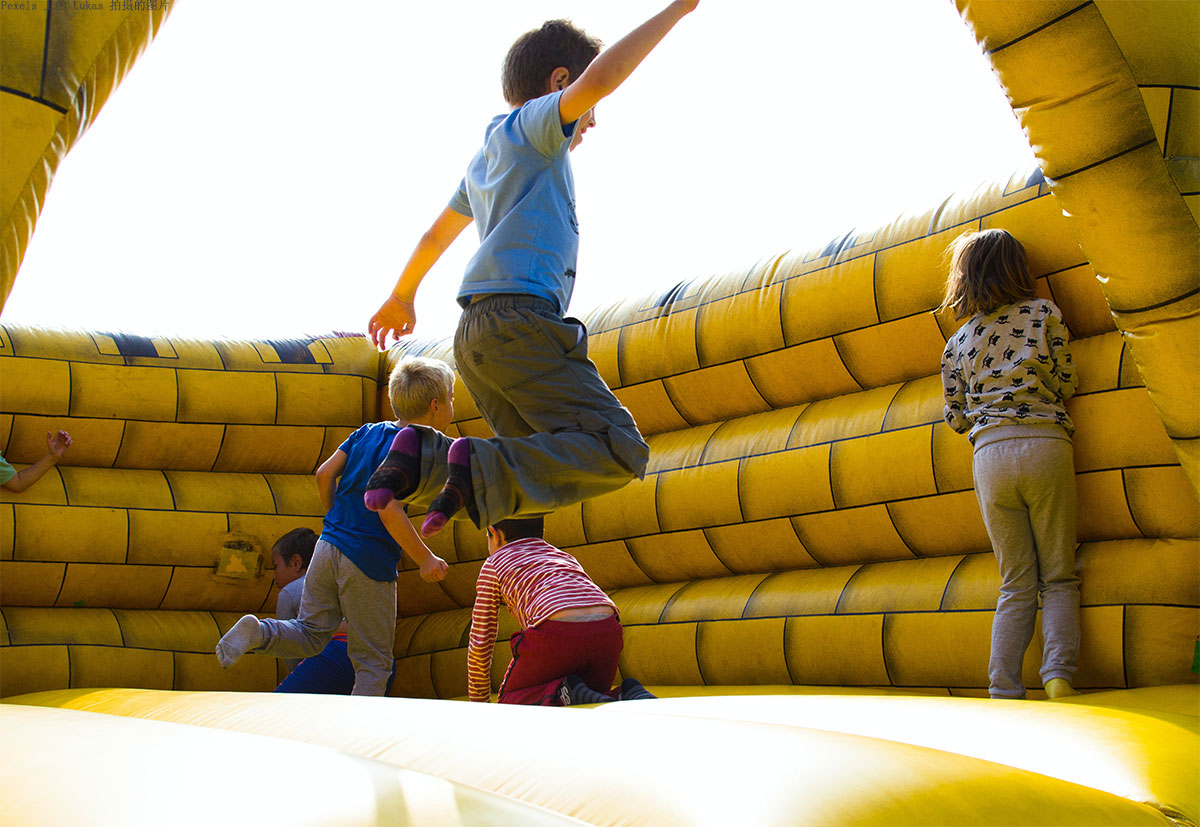 Why Indoor Bouncy Castles are Favored by the Market